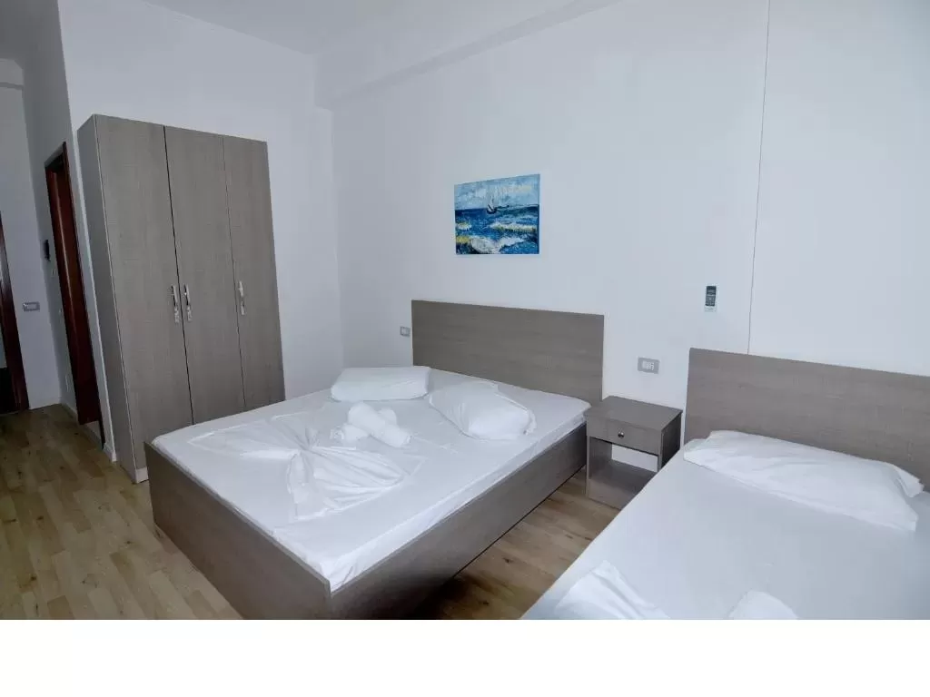 Mare Blu Hotel_Bar TRPL 1.jpg